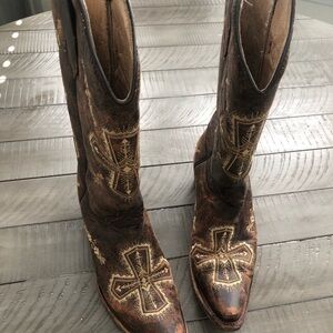 Circle G Tan Cowboy Boots with Cross Design